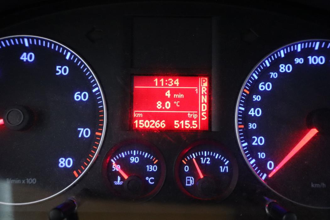 VOLKSWAGEN Touran 2009