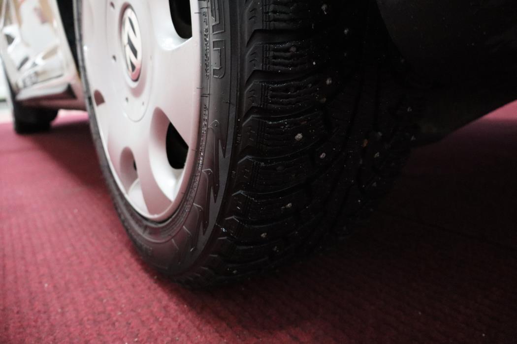 VOLKSWAGEN Touran 2009