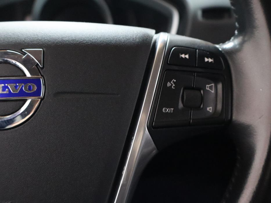 VOLVO V40 Cross Country 2015