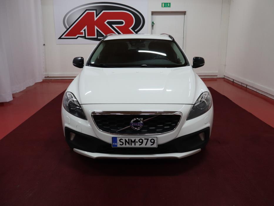 VOLVO V40 Cross Country 2015