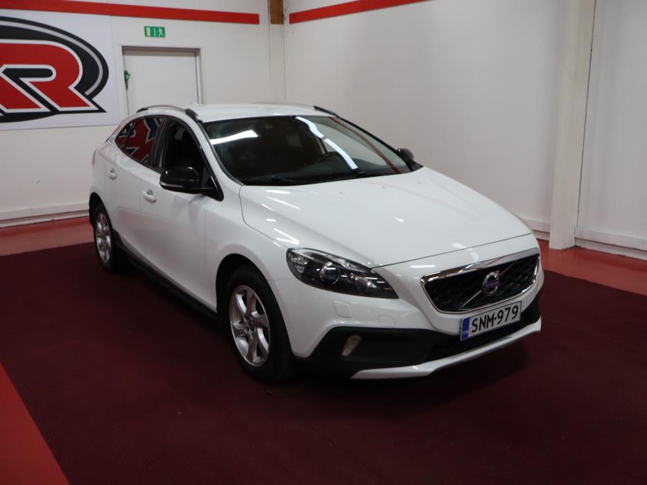 VOLVO V40 Cross Country 2015