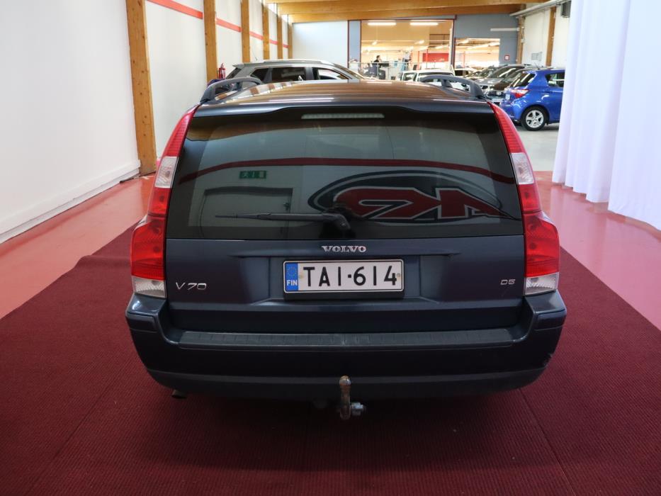 VOLVO V70 2005