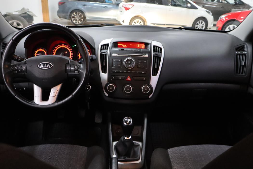 KIA cee'd 2010