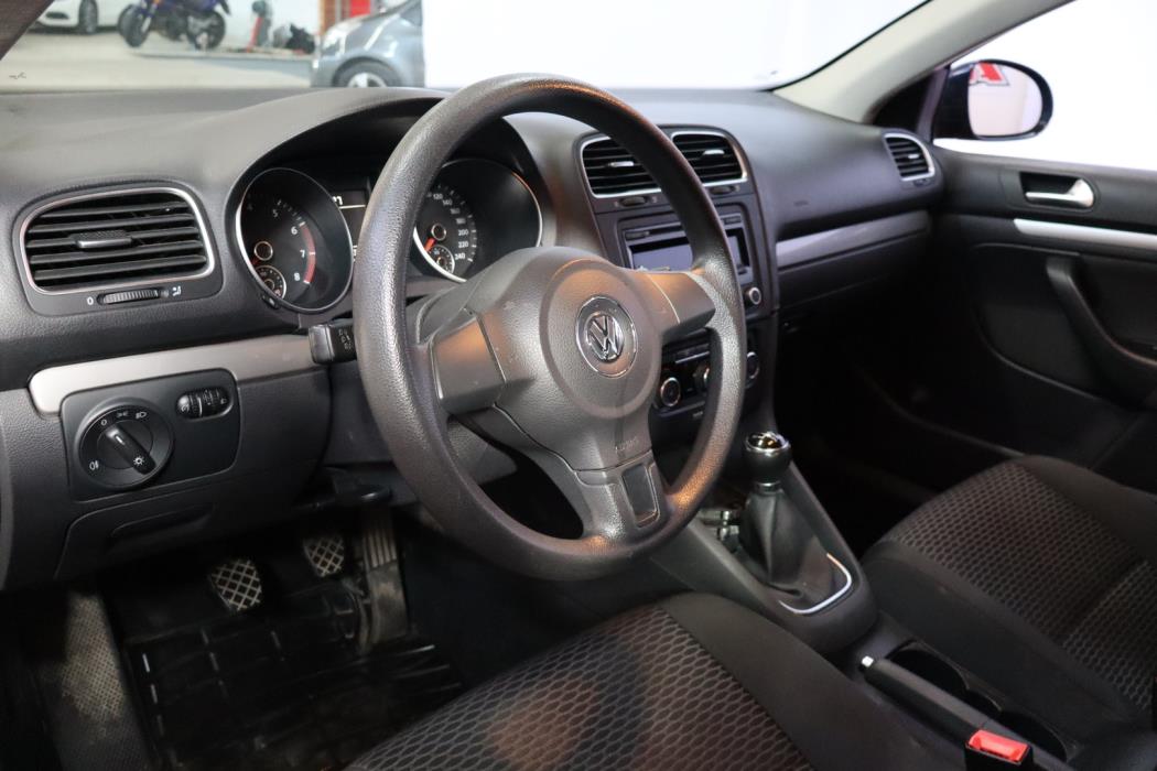 VOLKSWAGEN Golf 2012
