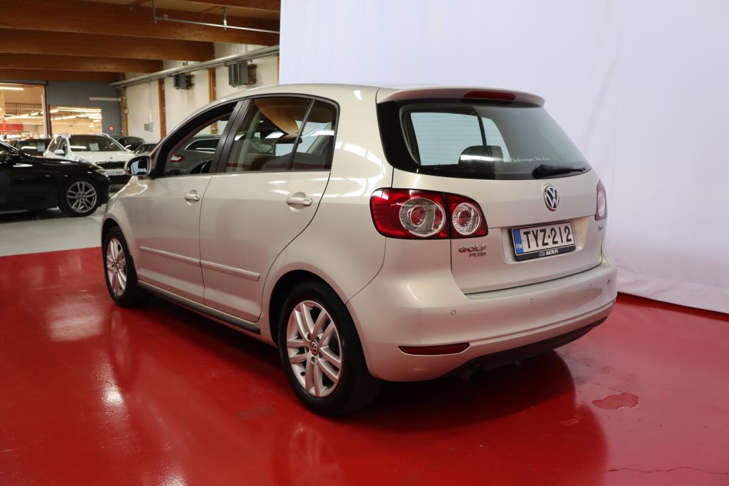 VOLKSWAGEN Golf Plus 2013