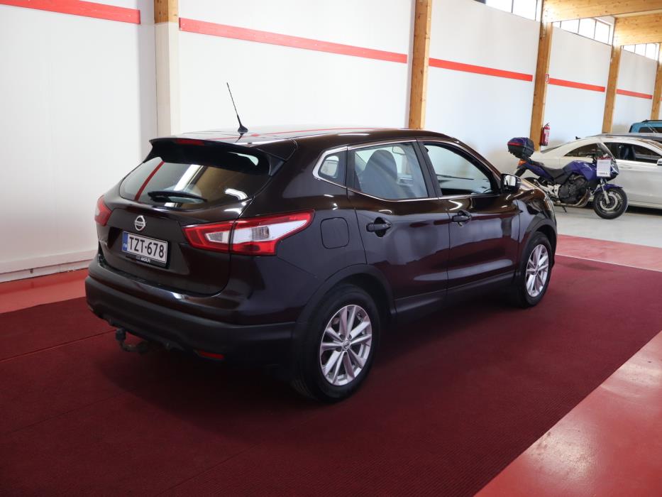 NISSAN Qashqai 2015