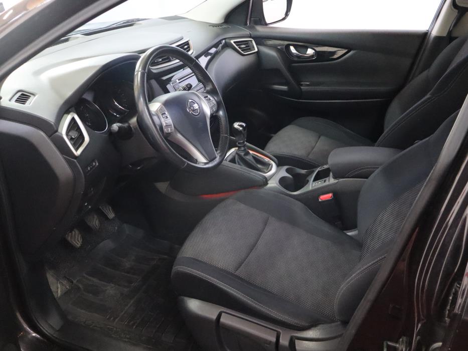 NISSAN Qashqai 2015