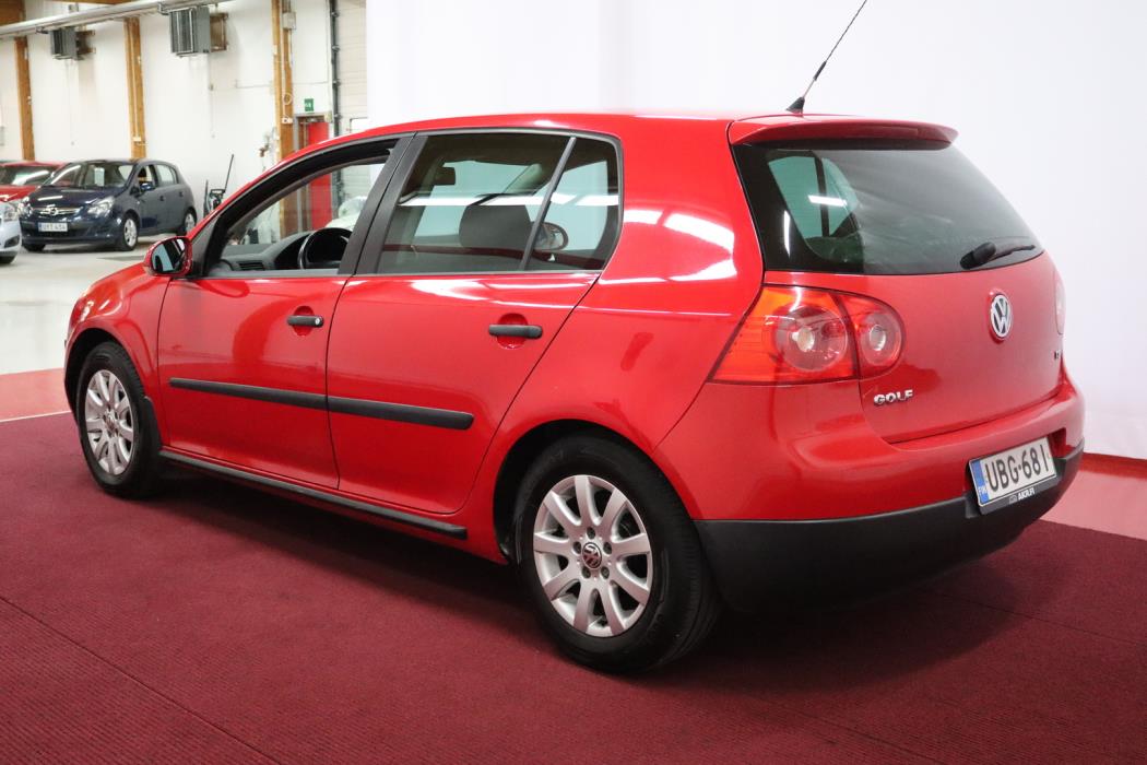 VOLKSWAGEN Golf 2008