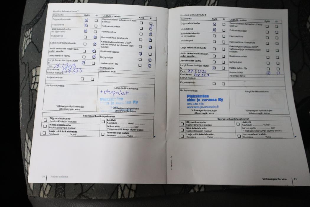 VOLKSWAGEN Caddy 2011