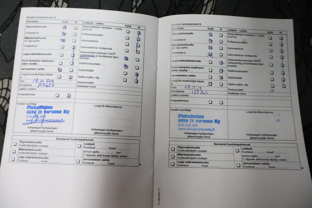 VOLKSWAGEN Caddy 2011