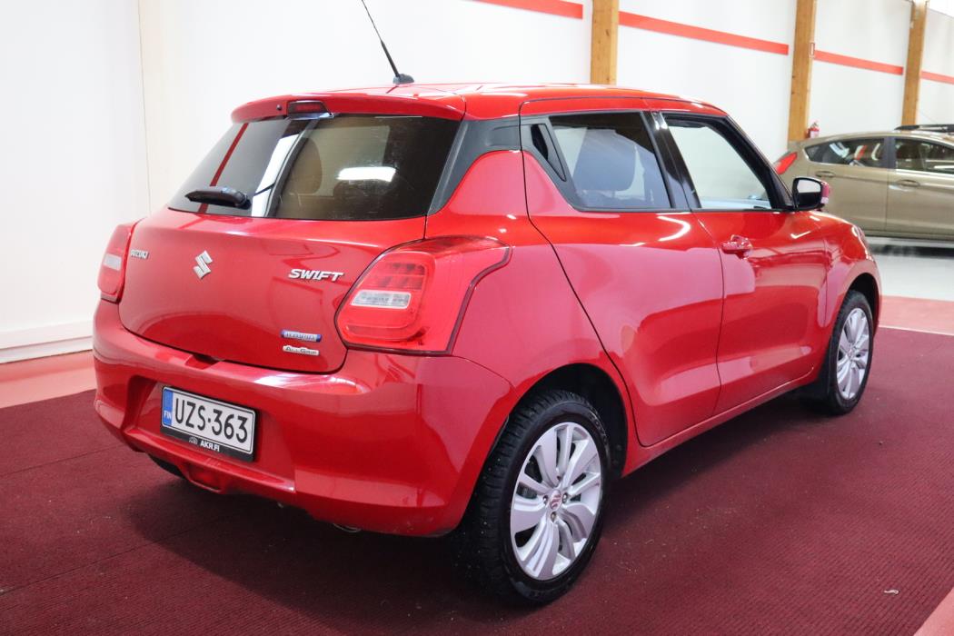 SUZUKI Swift 2020