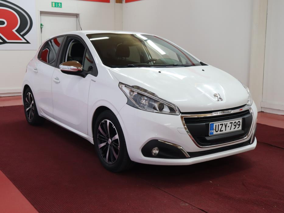 PEUGEOT 208 2017