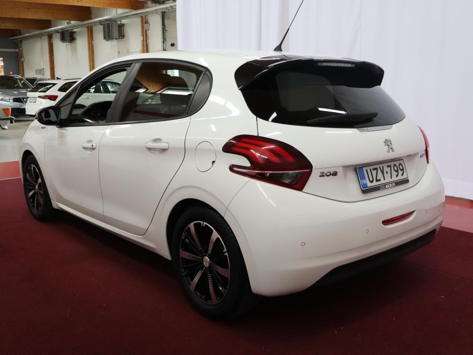 PEUGEOT 208 2017