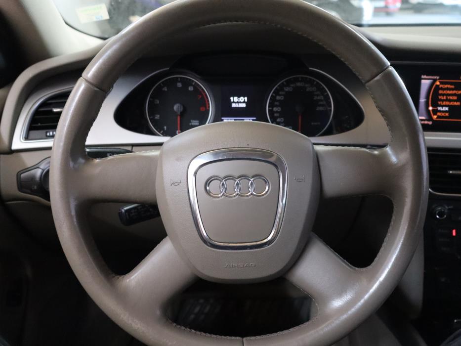 AUDI A4 2009