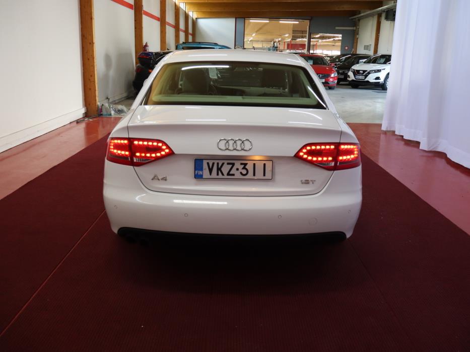AUDI A4 2009