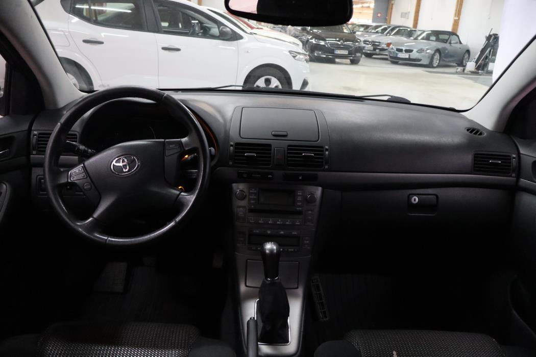 TOYOTA Avensis 2006