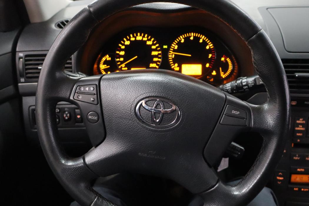 TOYOTA Avensis 2006