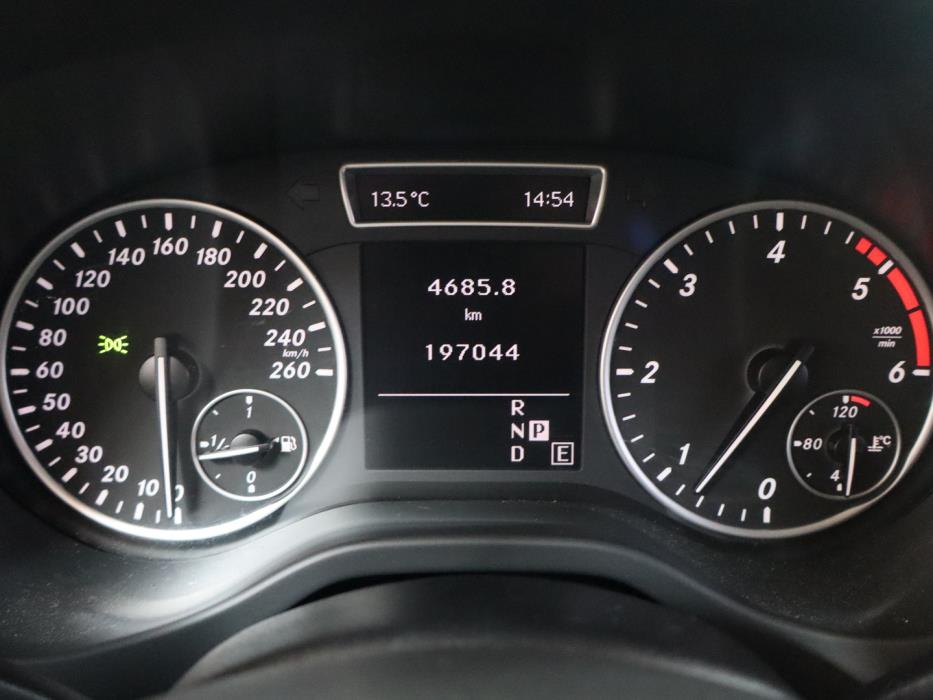MERCEDES-BENZ A 2013