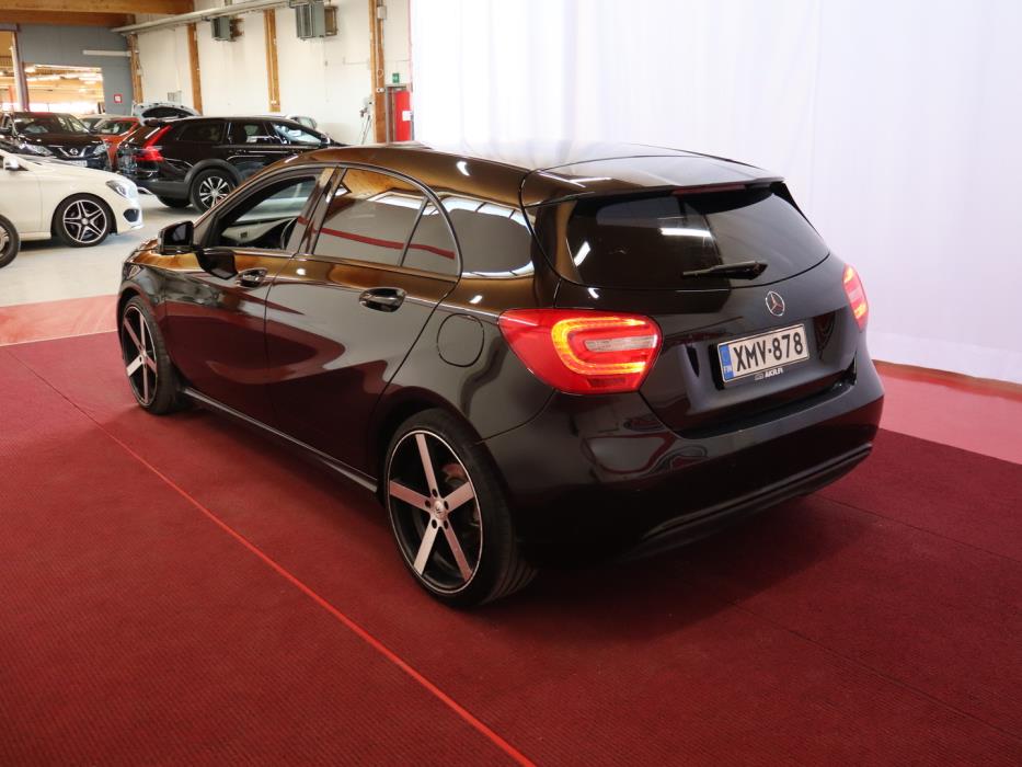MERCEDES-BENZ A 2013