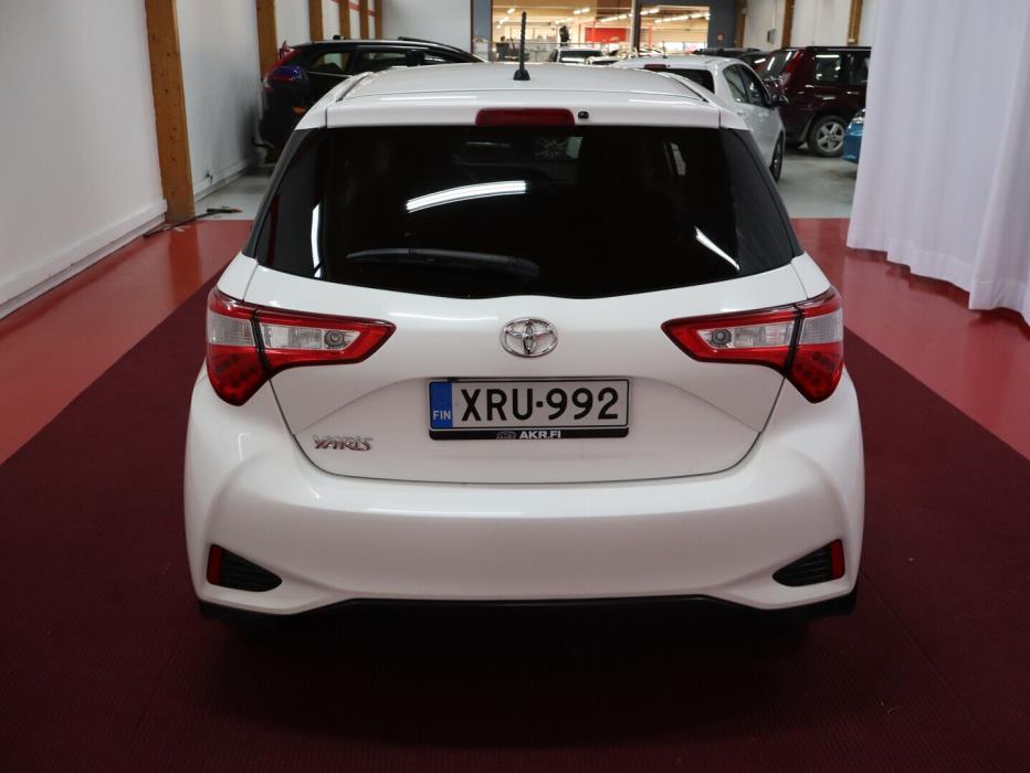 TOYOTA Yaris 2020