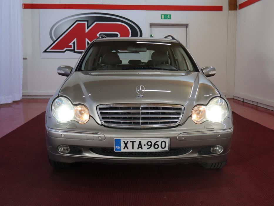 MERCEDES-BENZ C 2003