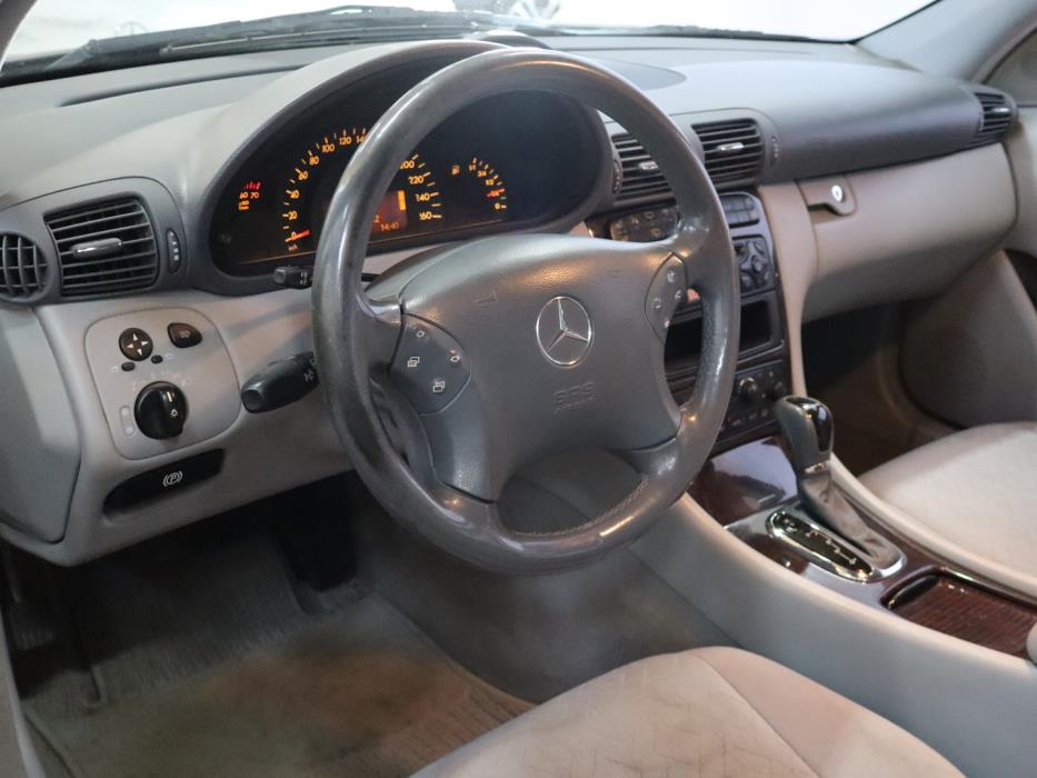 MERCEDES-BENZ C 2003