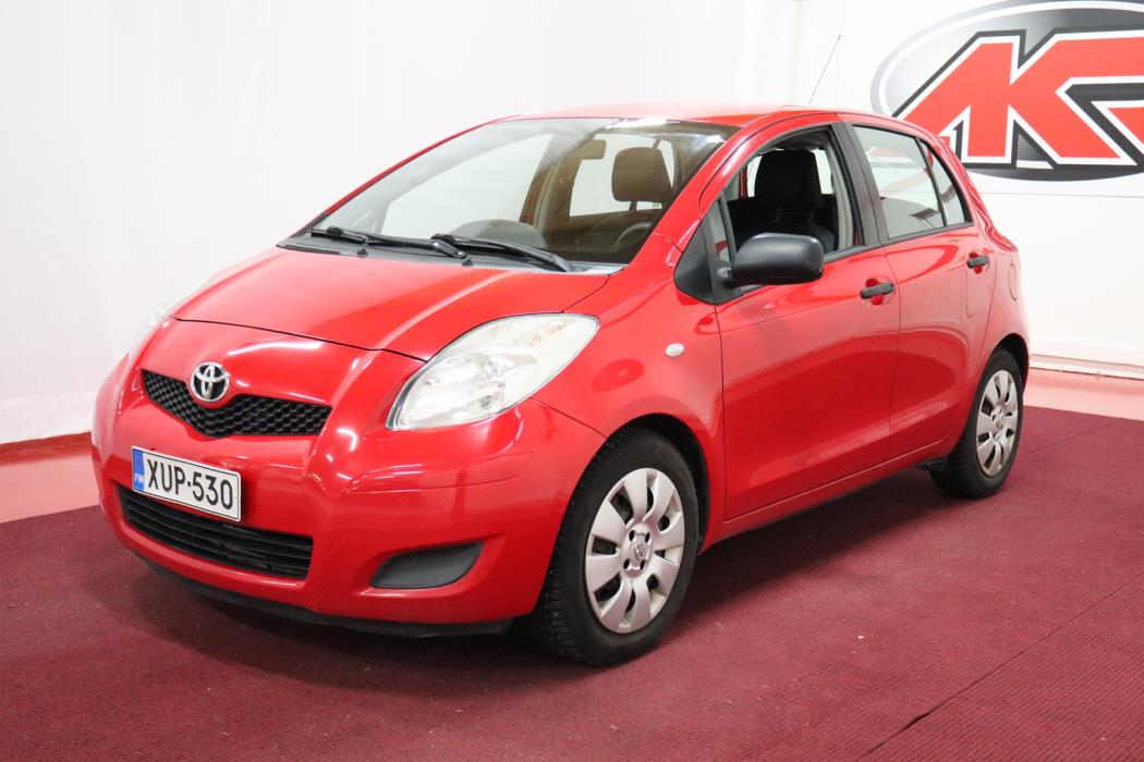 TOYOTA Yaris 2009