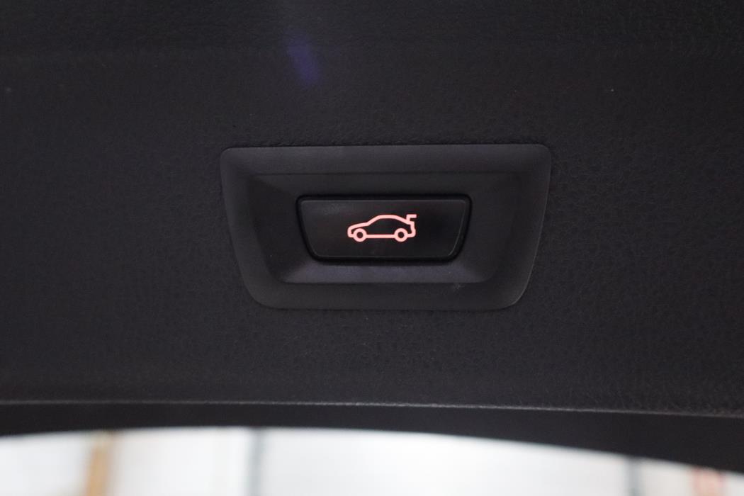 BMW 318 Gran Turismo 2014