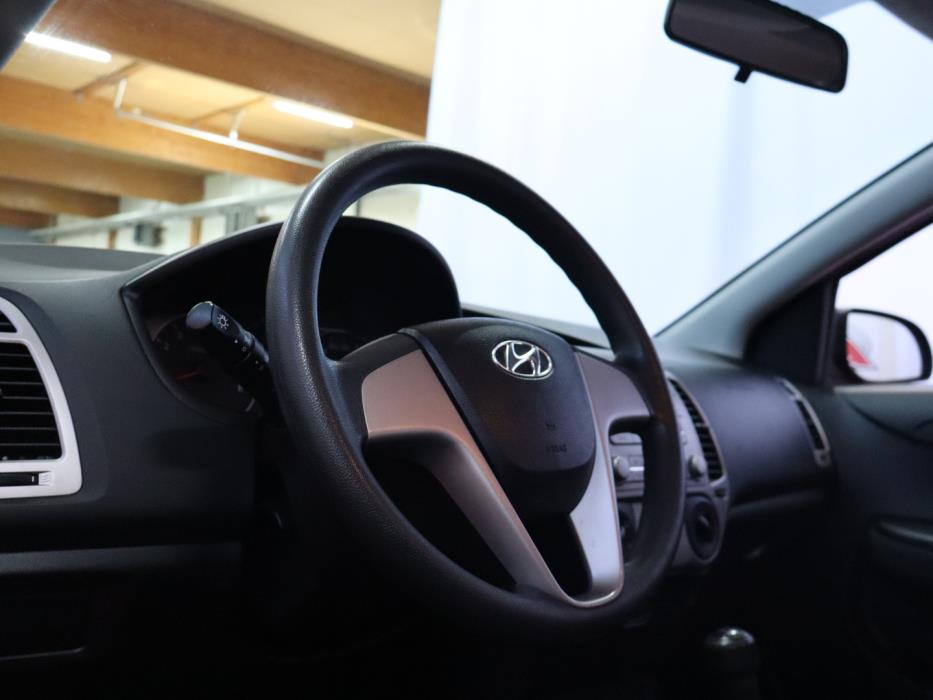 HYUNDAI i20 2011