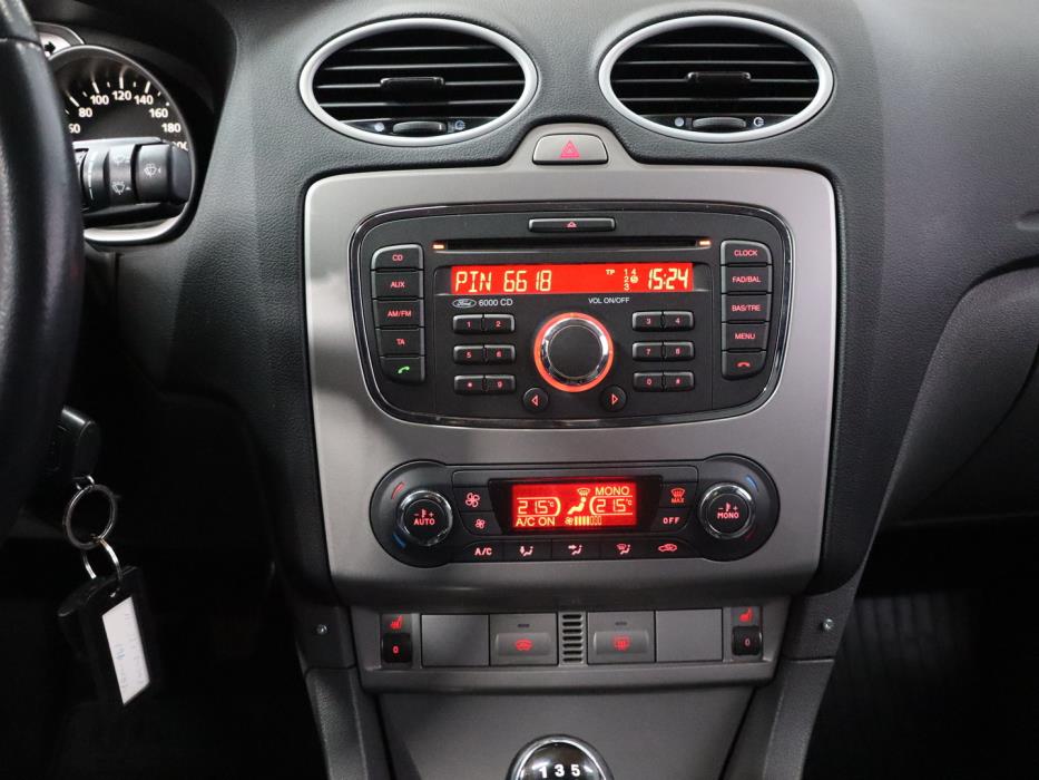 FORD Focus 2011