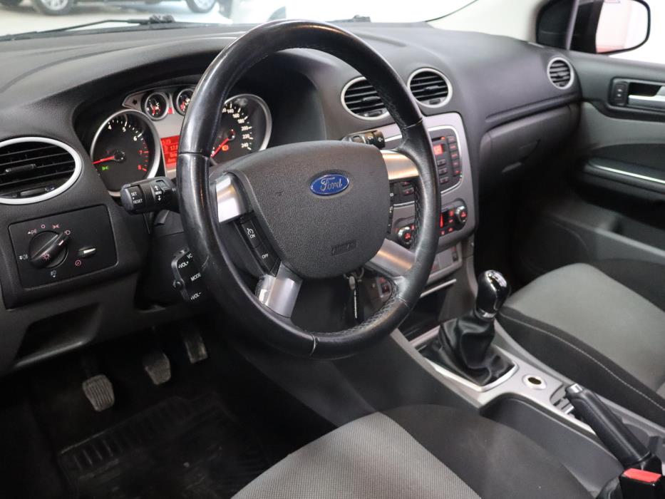 FORD Focus 2011
