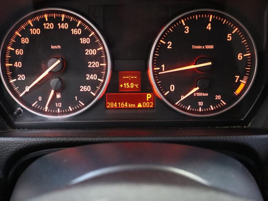 BMW 320 2008