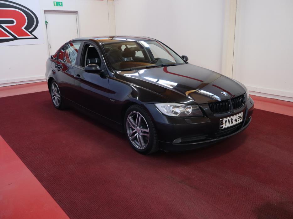 BMW 320 2008