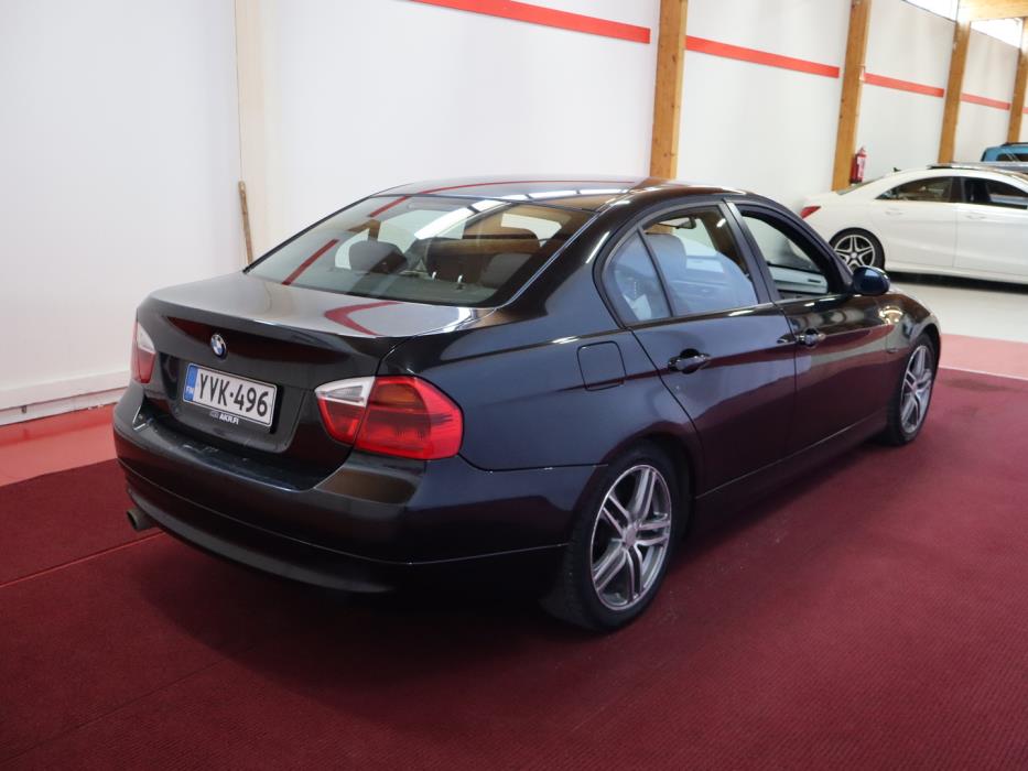 BMW 320 2008