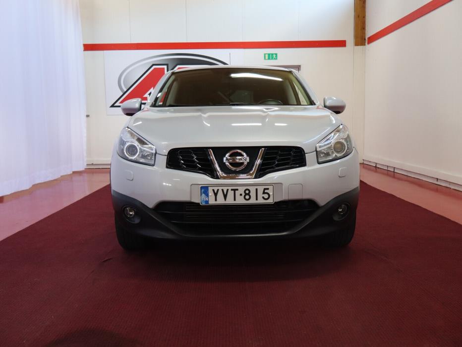 NISSAN Qashqai 2010