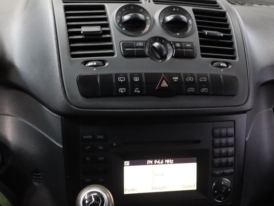MERCEDES-BENZ Vito 2013