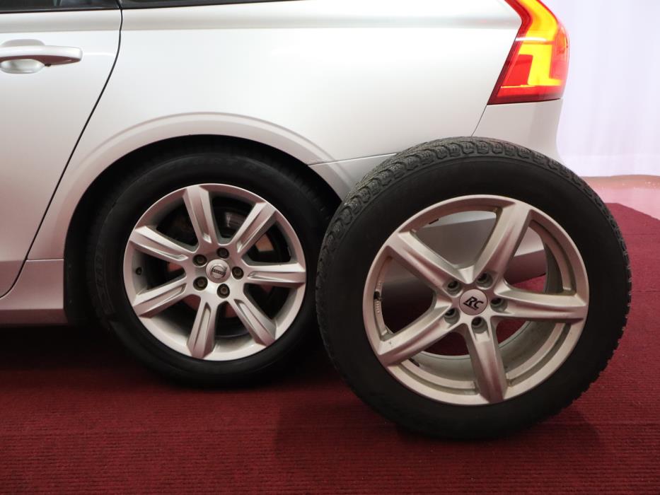 VOLVO V90 2016