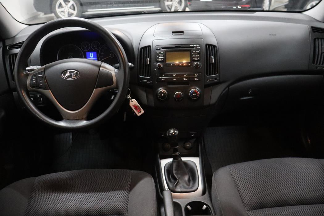 HYUNDAI i30 2009