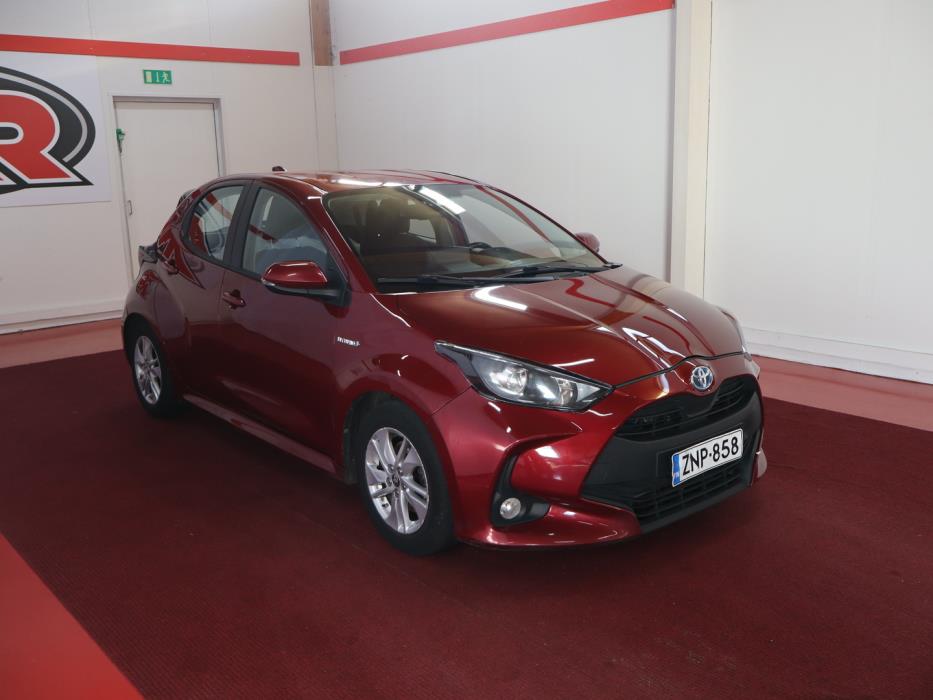 TOYOTA Yaris 2021