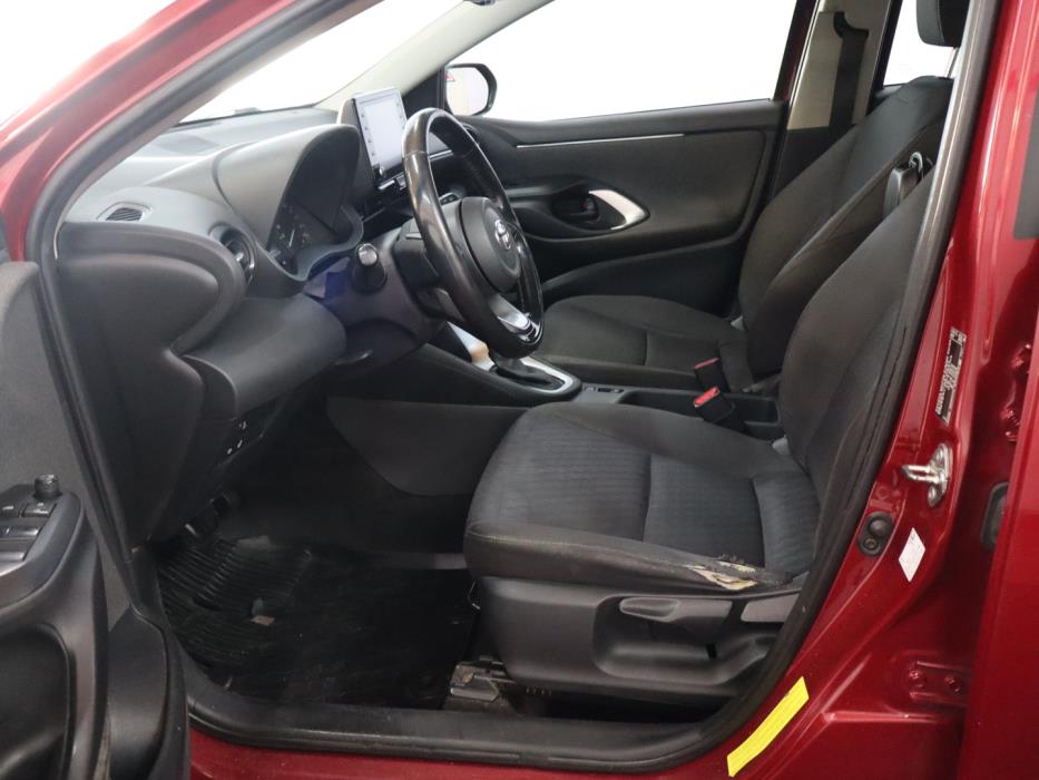 TOYOTA Yaris 2021
