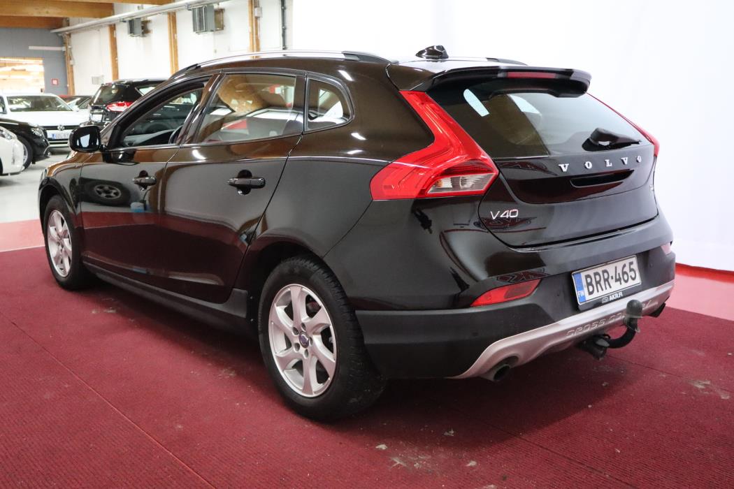 VOLVO V40 Cross Country 2014