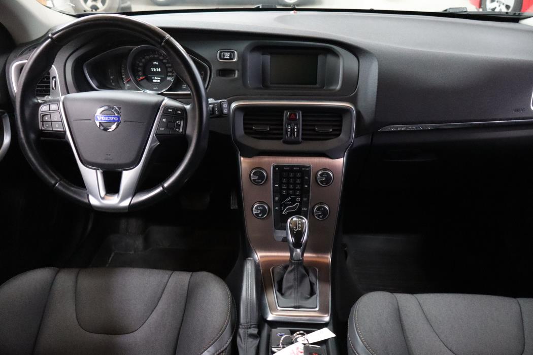 VOLVO V40 Cross Country 2014