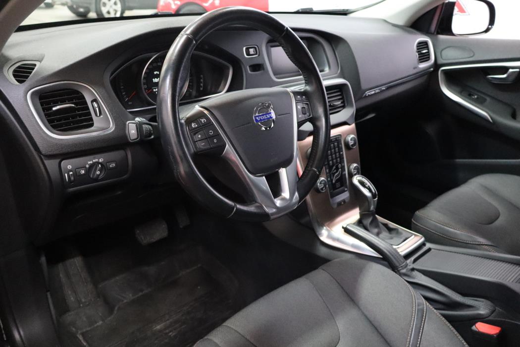 VOLVO V40 Cross Country 2014