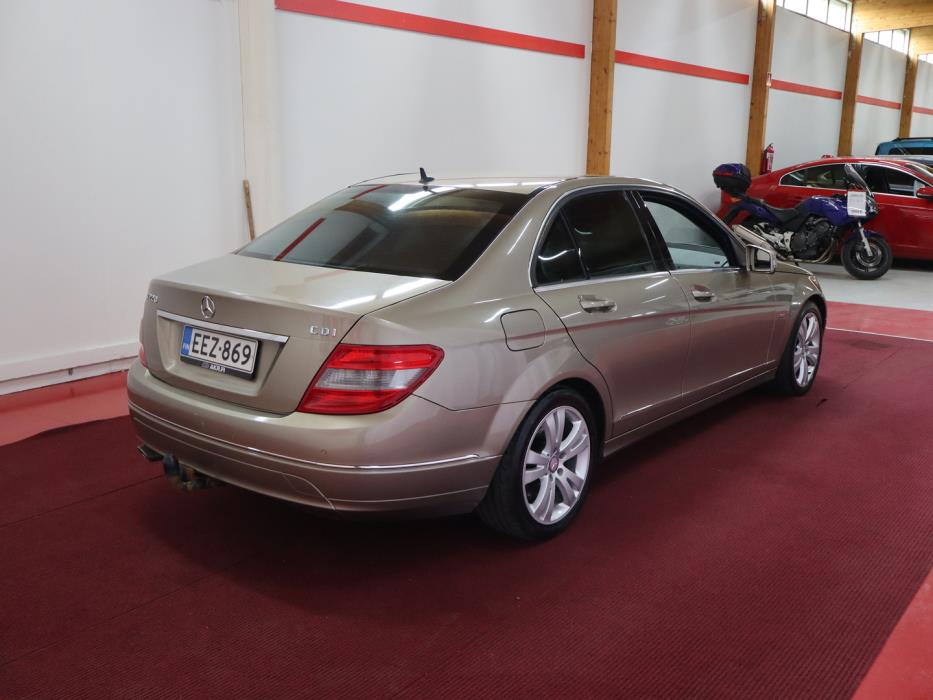 MERCEDES-BENZ C 2010
