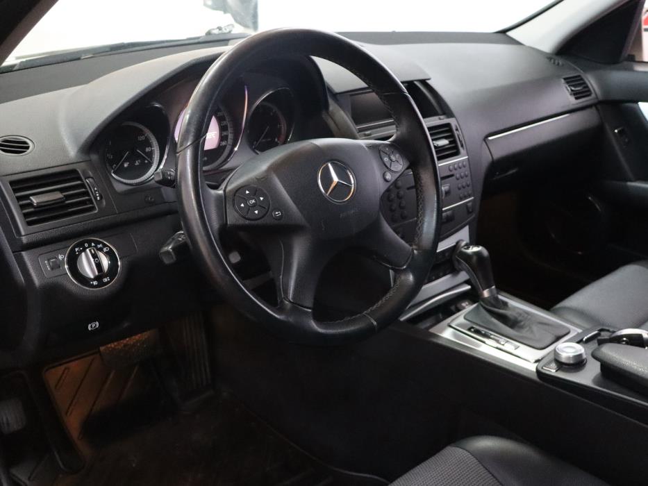 MERCEDES-BENZ C 2010