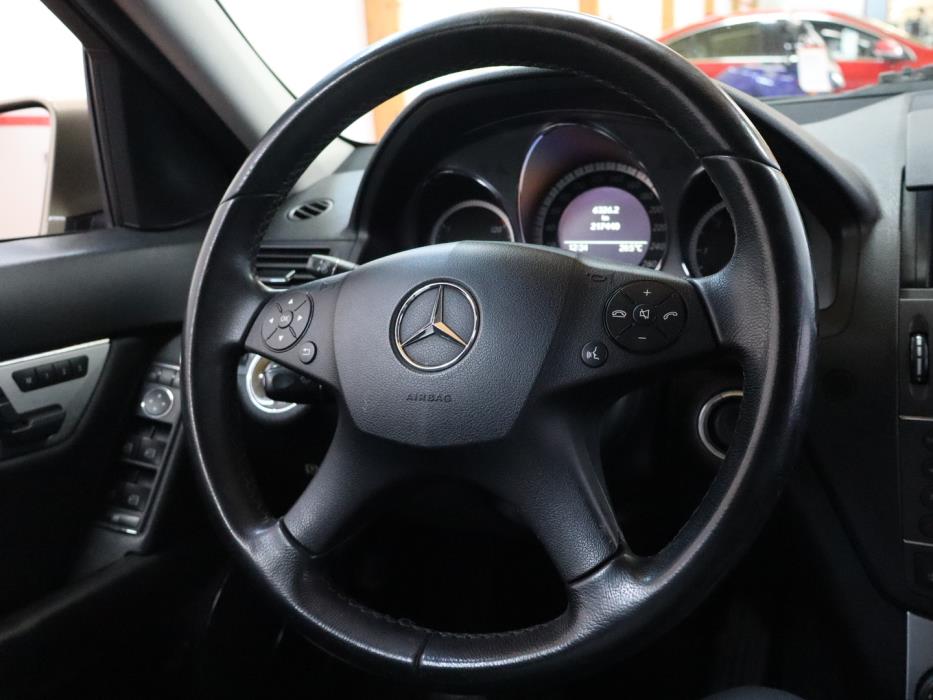 MERCEDES-BENZ C 2010