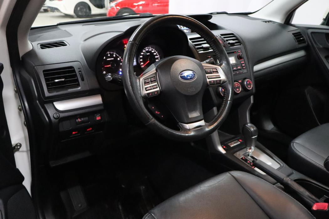 SUBARU Forester 2014