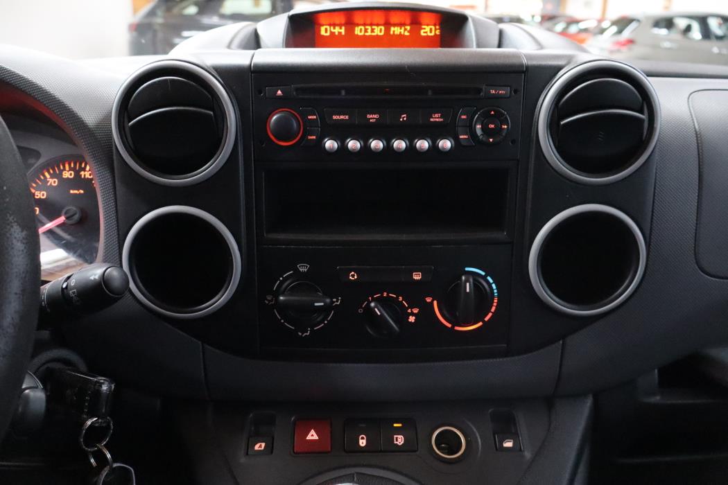 PEUGEOT Partner 2013