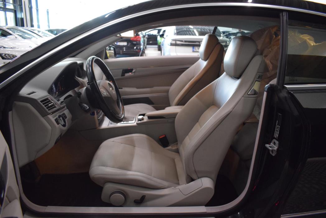 MERCEDES-BENZ E 2011