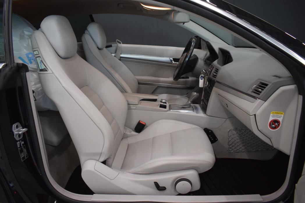 MERCEDES-BENZ E 2011